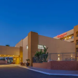 Ramada Plaza By Wyndham Garden Grove/anaheim South Garden Grove