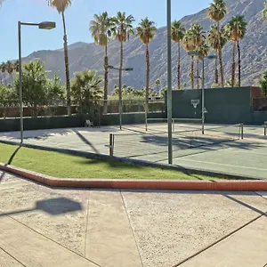 https://marquis-villas.palm-springs-ca-hotels.com