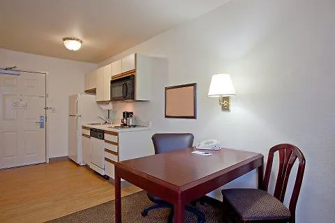 Sonesta Simply Suites Anaheim Garden Grove 2*,