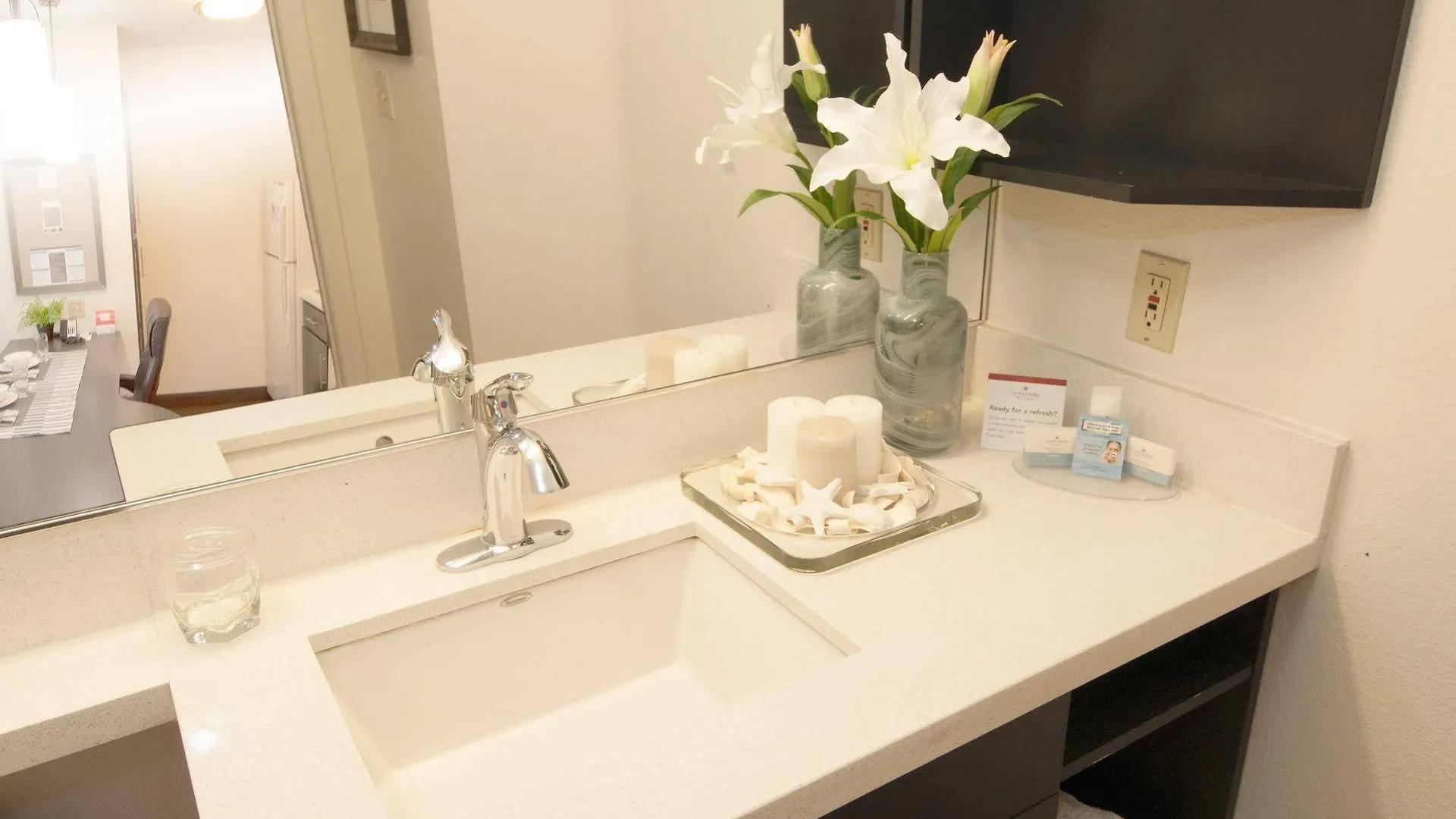 Sonesta Simply Suites Anaheim Garden Grove Hotel